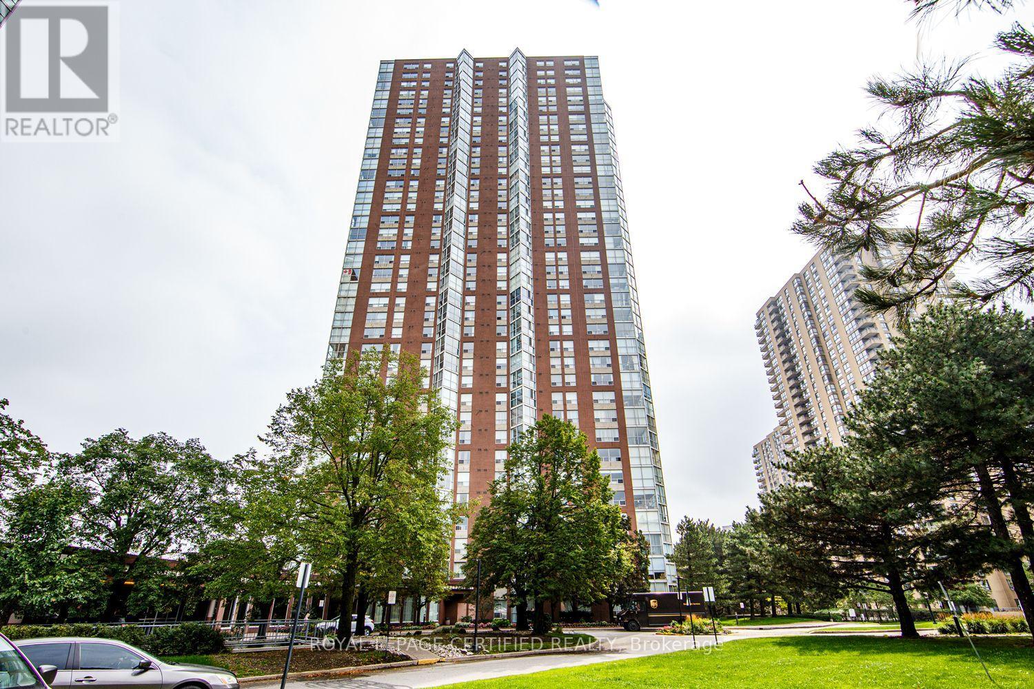 #1911 5 CONCORDE PLACE - 22