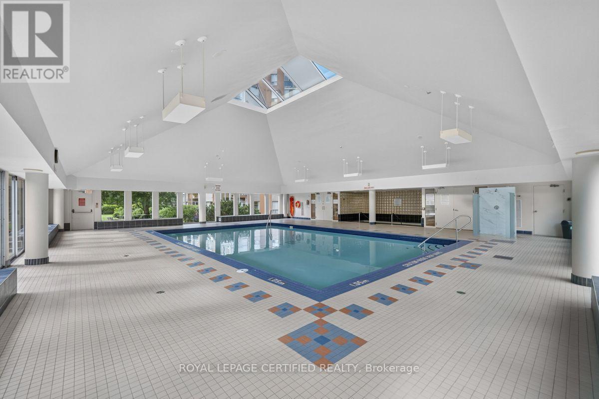 #1911 5 CONCORDE PLACE - 25