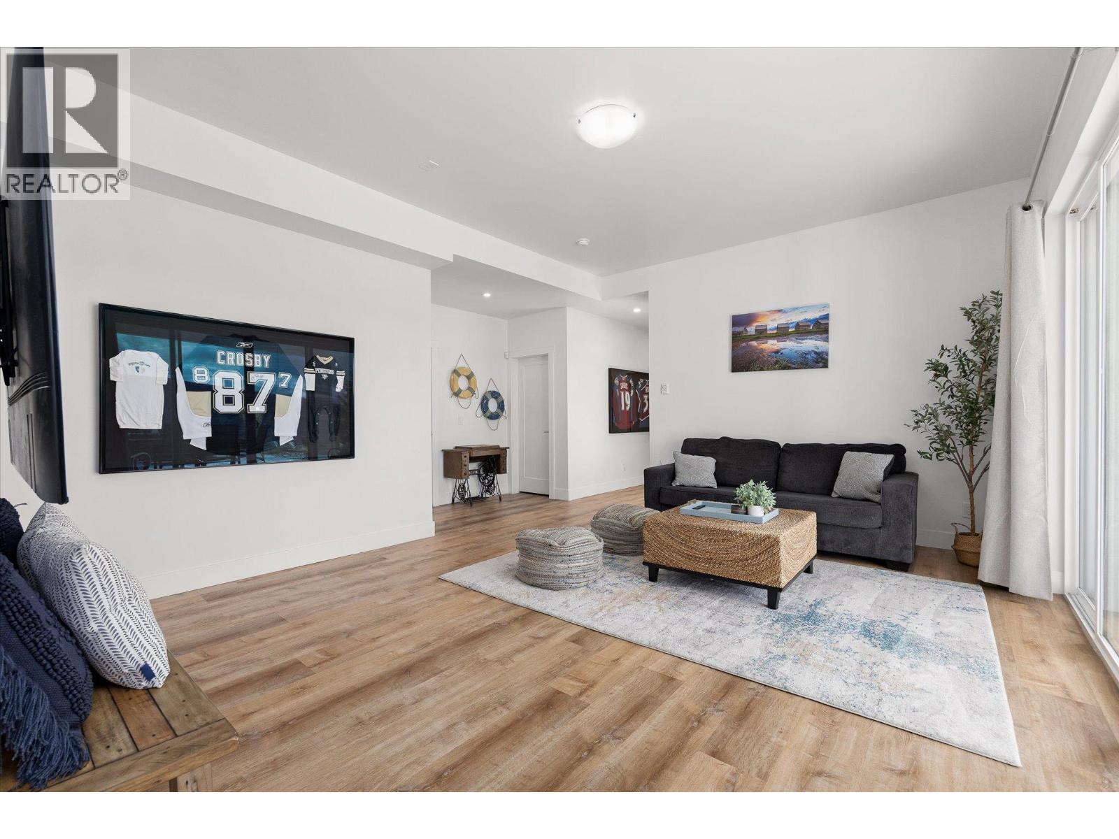 6022 Oyama Lake Road - 55