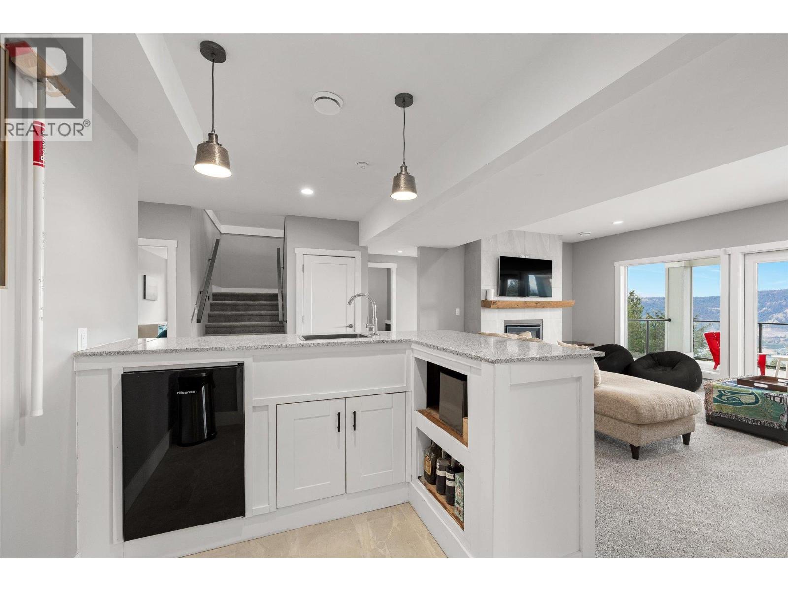 6022 Oyama Lake Road - 43