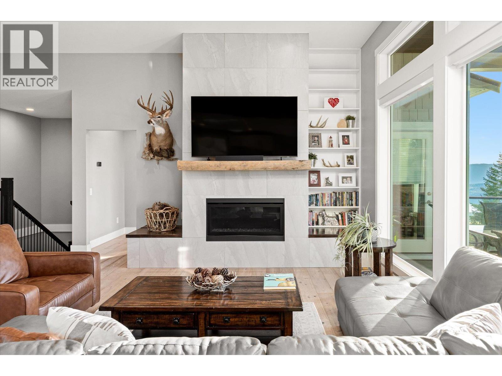 6022 Oyama Lake Road - 11