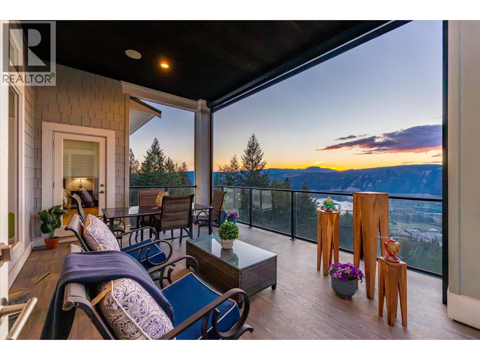 6022 Oyama Lake Road - 72