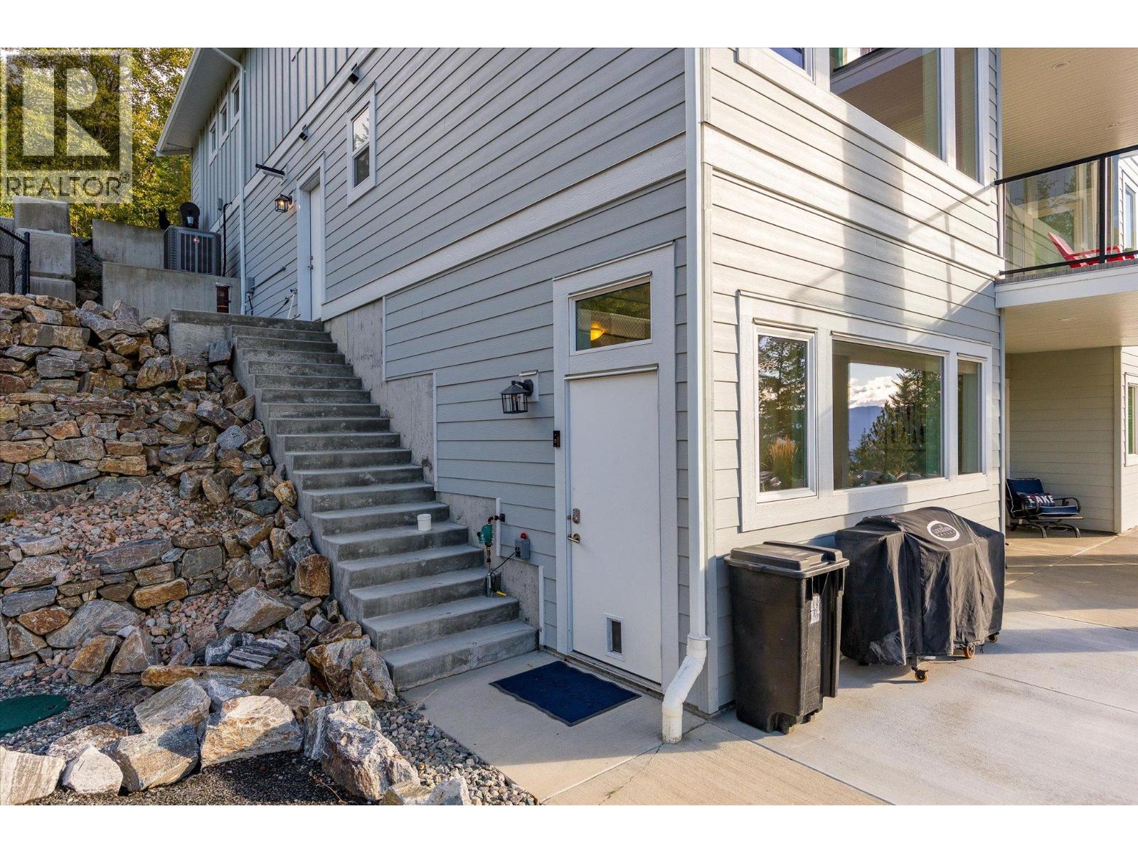 6022 Oyama Lake Road - 75