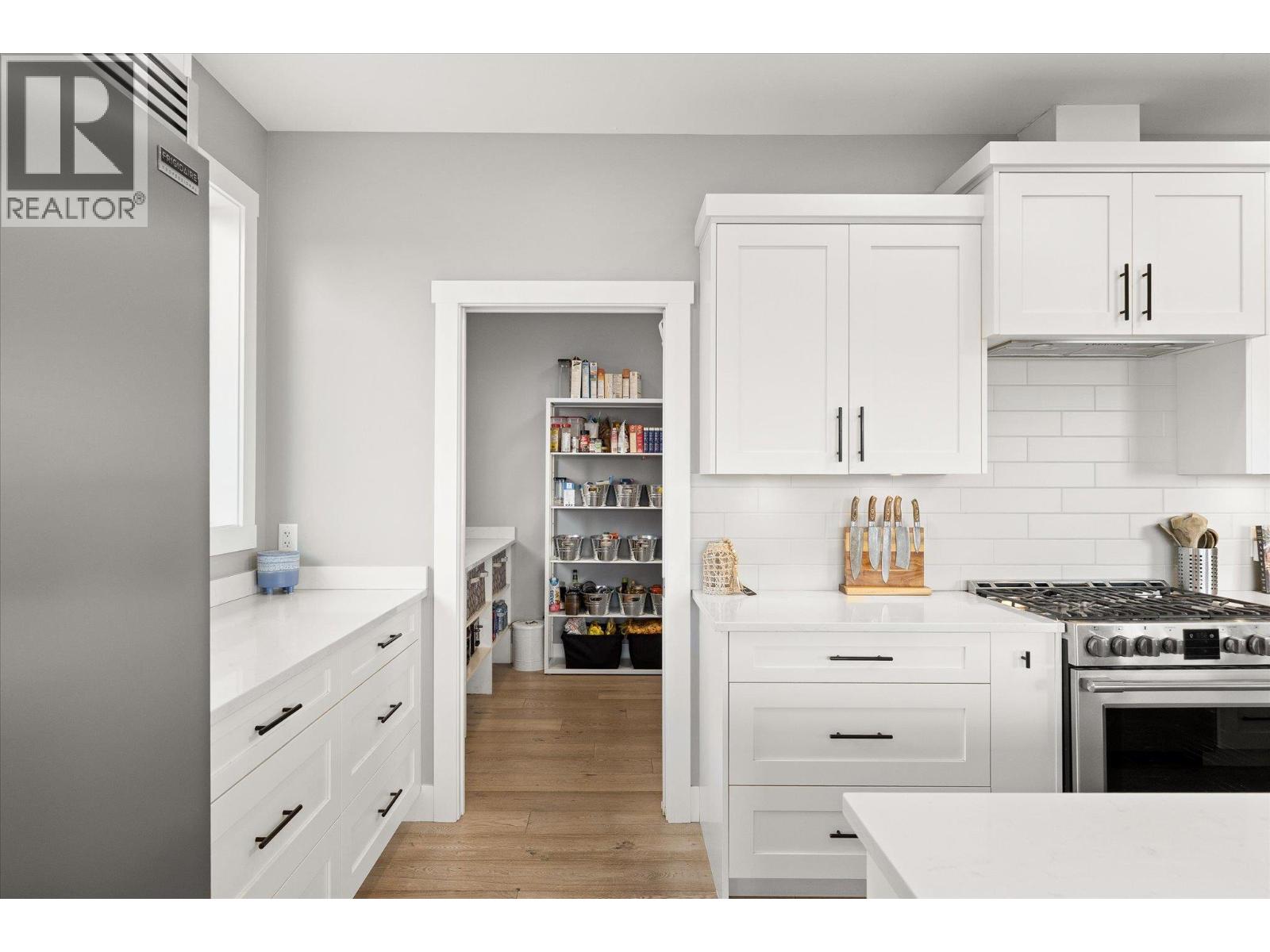 6022 Oyama Lake Road - 19