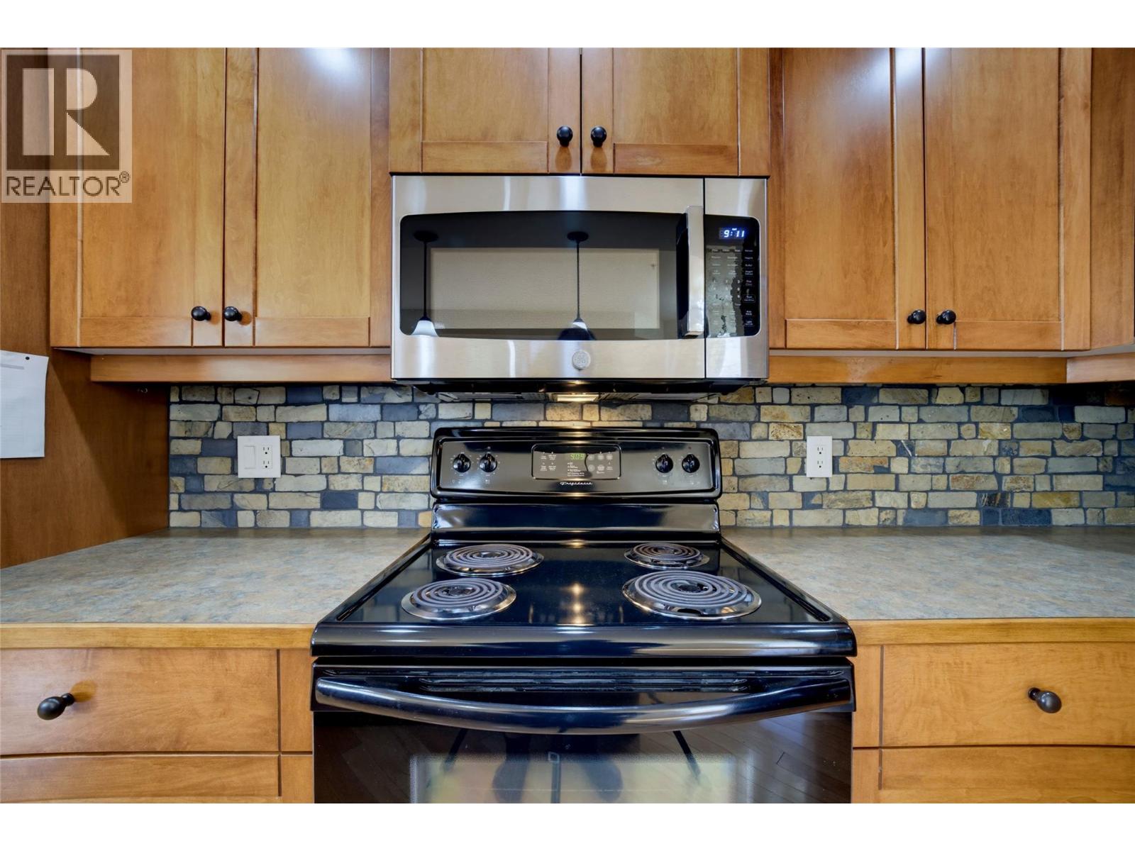 #202 611 Shuswap Street SW - 11