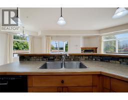 611 Shuswap Street Sw Unit# 202, Salmon Arm, BC V1E0A2 Photo 10