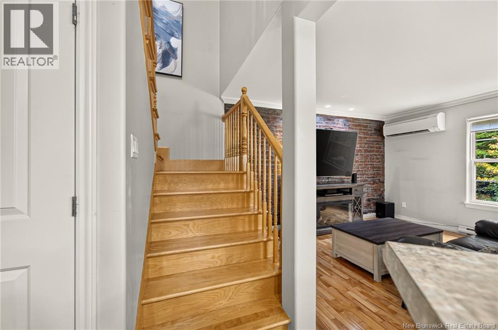 240 Damien Street - 23