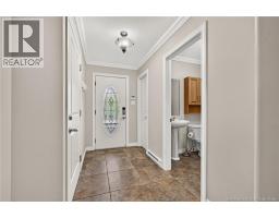 240 Damien Street, photo 2