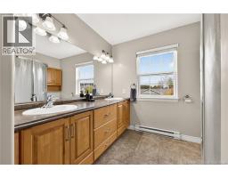 240 Damien Street, Dieppe, NB E1A0H3 Photo 32