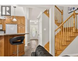 240 Damien Street, photo 4