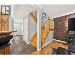 240 Damien Street, photo 5