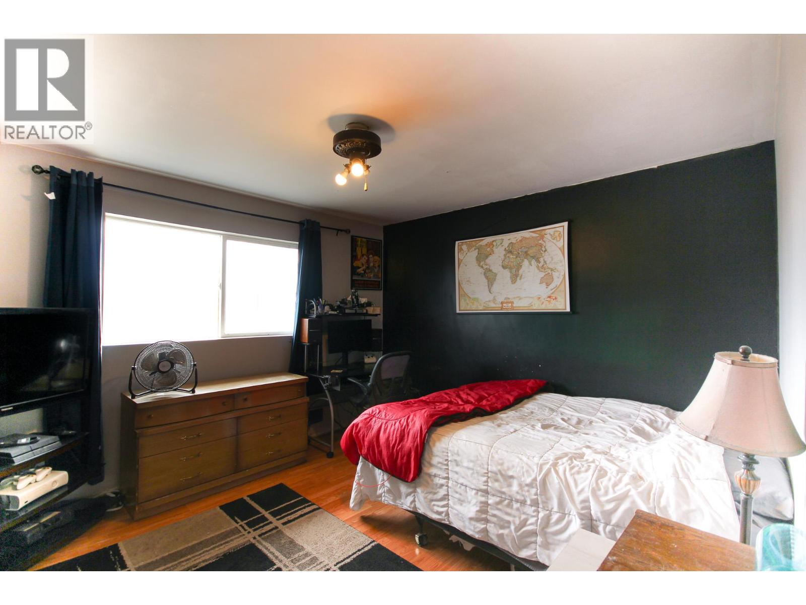 1621 95 Avenue - 11