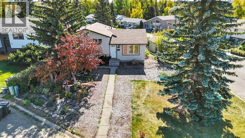 Listing photo – 1 Mountain Place, Sylvan Lake