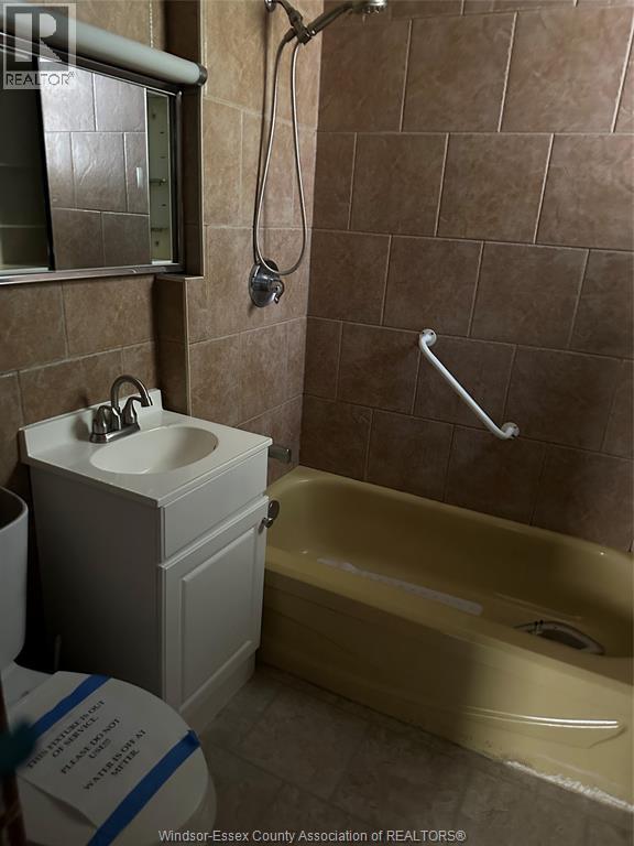 547 PIERRE AVENUE - Image 4