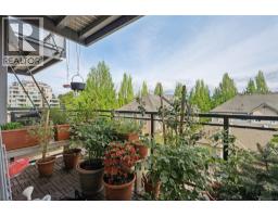 305 4223 Hastings Street, Burnaby, BC V5C2J5 Photo 6
