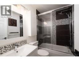 2048 Triumph Street, Vancouver, BC V5L1K8 Photo 14