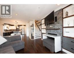 2048 Triumph Street, Vancouver, BC V5L1K8 Photo 6