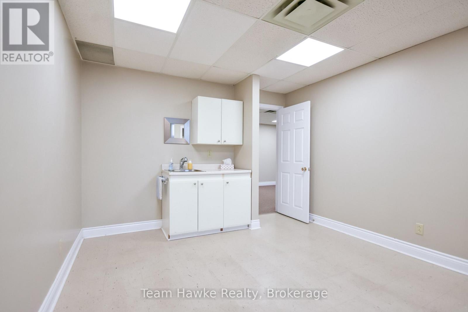 303-9170 County 93 Road, Midland photo 19