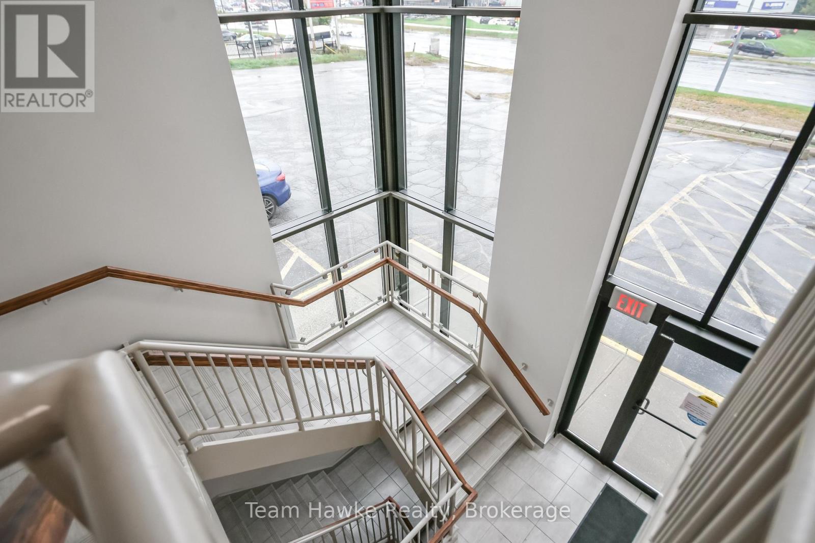 303-9170 County 93 Road, Midland photo 3