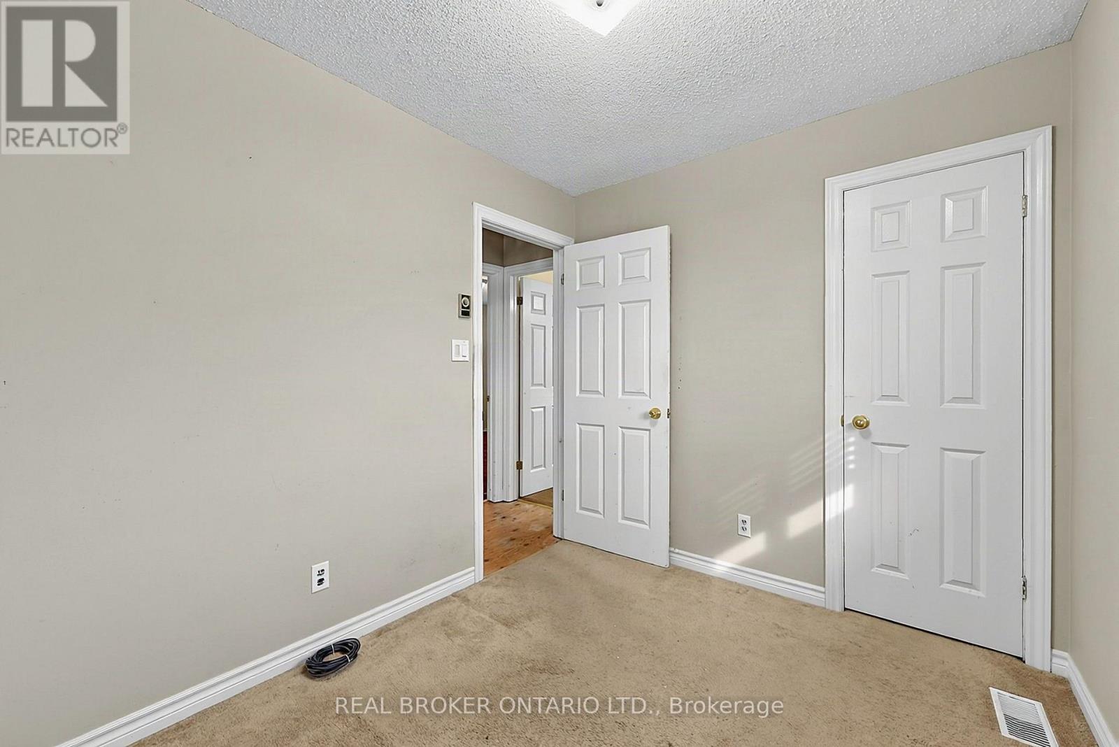 36 Dutch Settlers Court, East Gwillimbury, ON photo 19