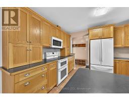 36 Dutch Settlers Court, East Gwillimbury, ON L9N1M2 Photo 9