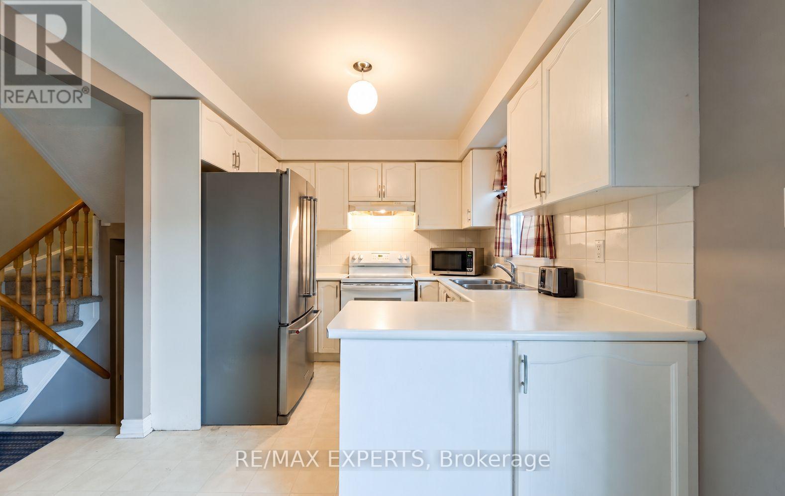 60 Darling Crescent, New Tecumseth photo 16