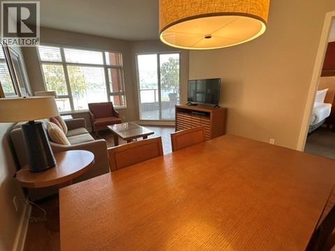 #209 15 PARK Place - 7