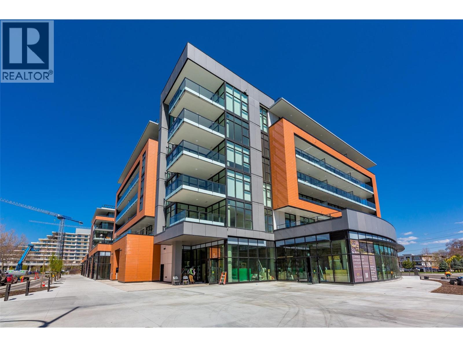 413 3389 Lakeshore Road, Kelowna