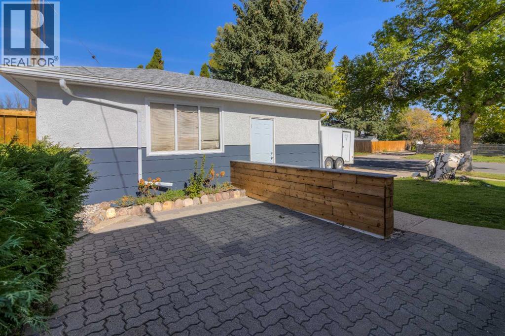 1721 2B Avenue N - 38
