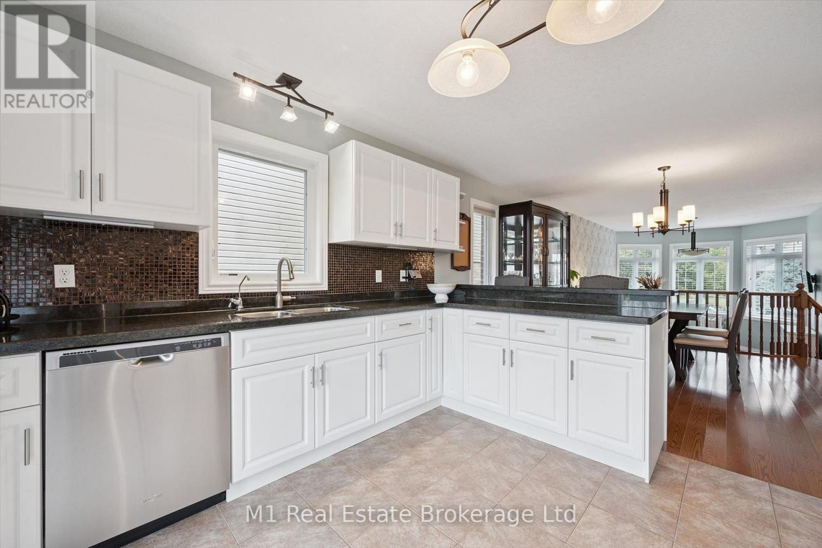 51 MCGOWAN STREET - 9