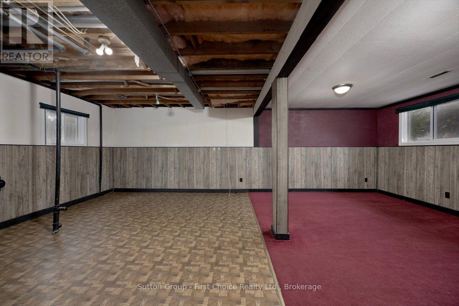 8 SARGINT STREET - 17