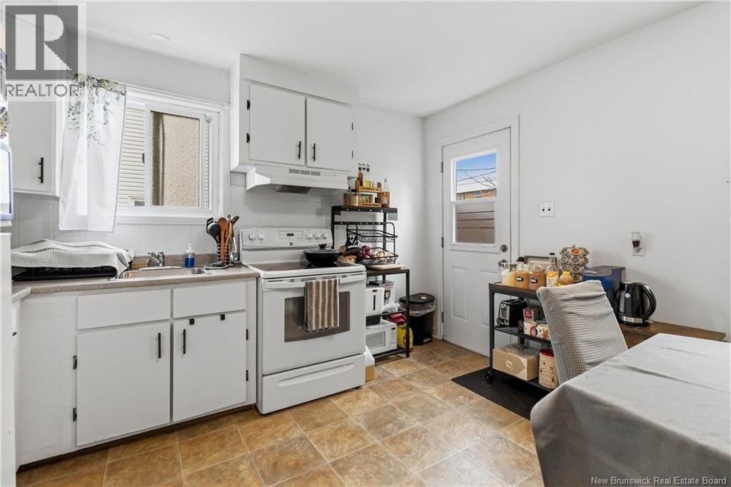 275-279 Ayer - Image 6