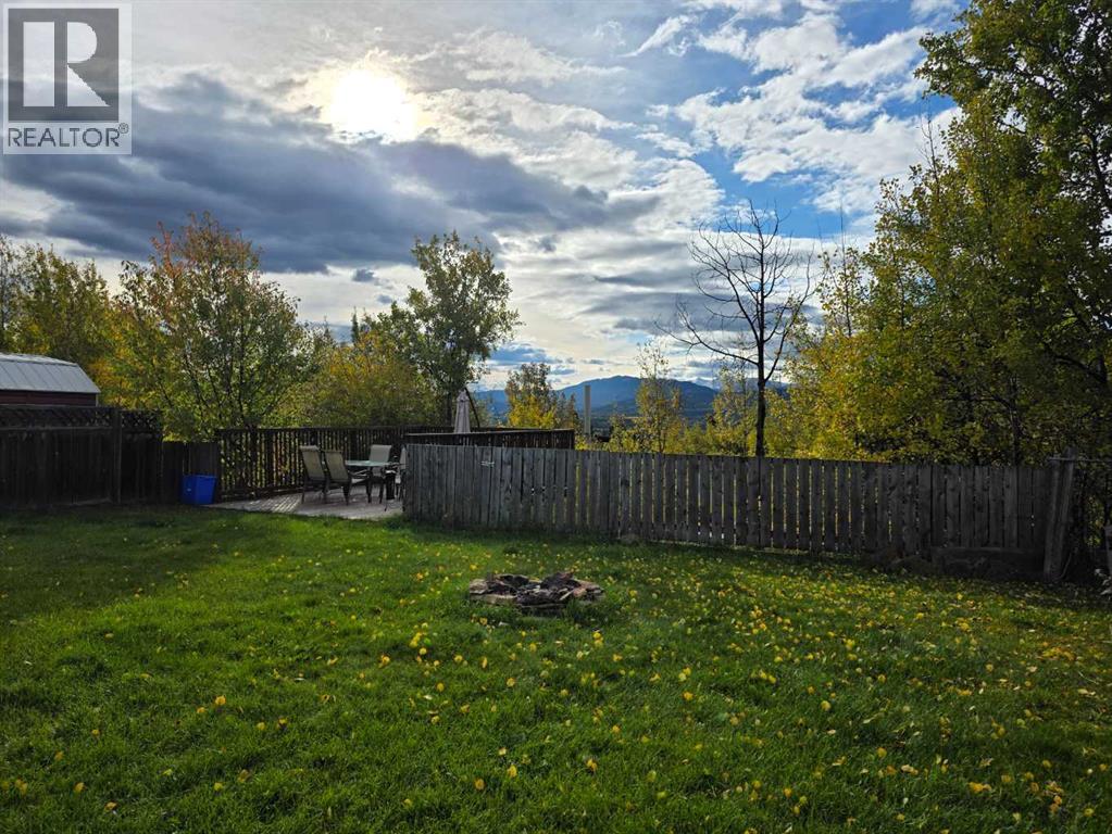 10305 98 Avenue - Image 3
