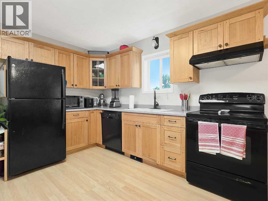 10305 98 Avenue - 8