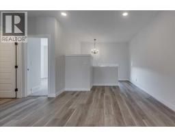 Primary Bedroom - 10 Memorial Parkway, Rural Red Deer County, AB T4E3B7 Photo 9