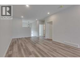 12 Memorial Parkway, Rural Red Deer County, AB T4E3B7 Photo 12