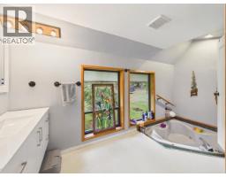 8089 Daisy Road, Powell River, BC V8A0S7 Photo 26