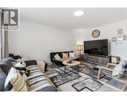 275-279 Ayer Avenue, photo 3