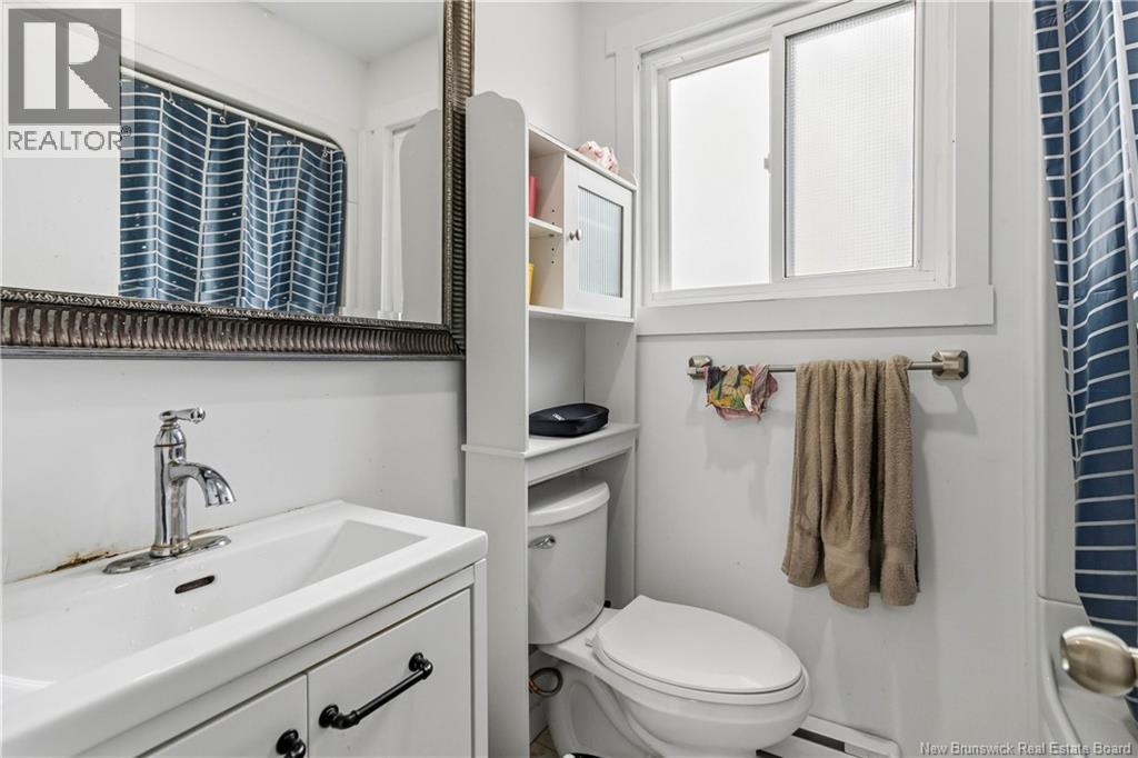 275-279 Ayer Avenue - Image 15