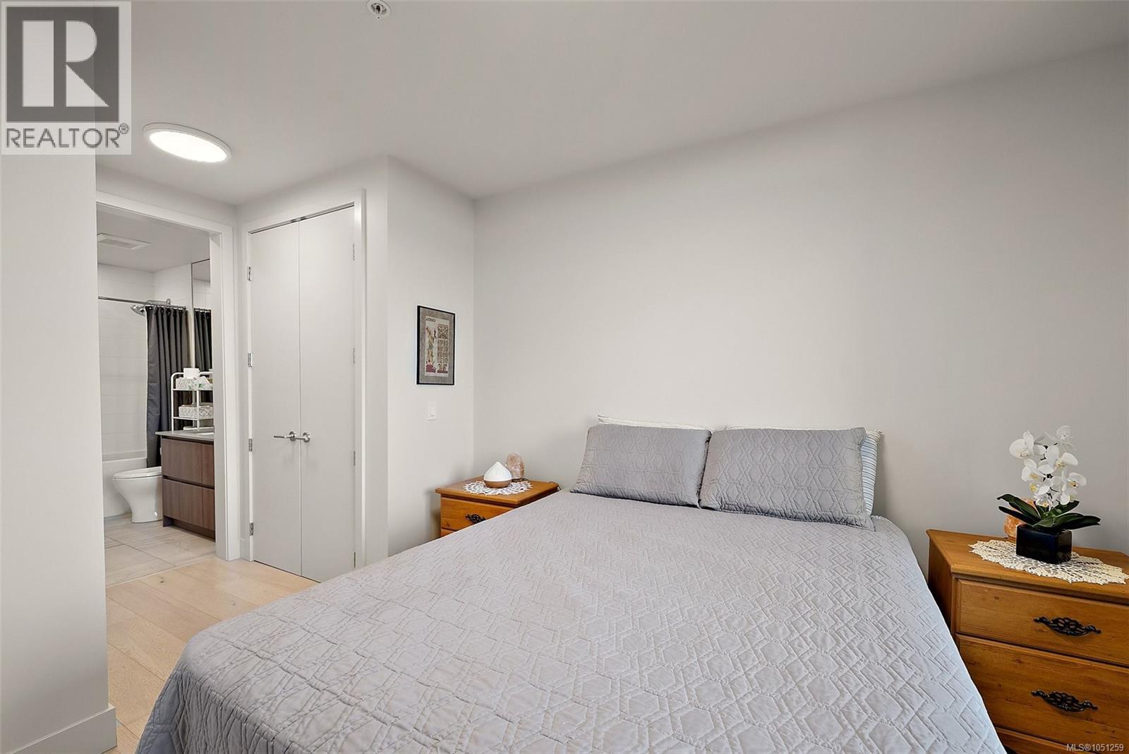 #404 1216 Carlisle Ave - 12