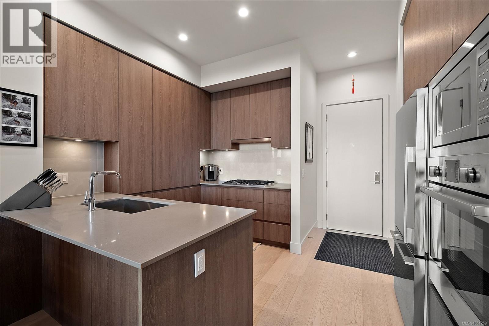 #404 1216 Carlisle Ave - 8