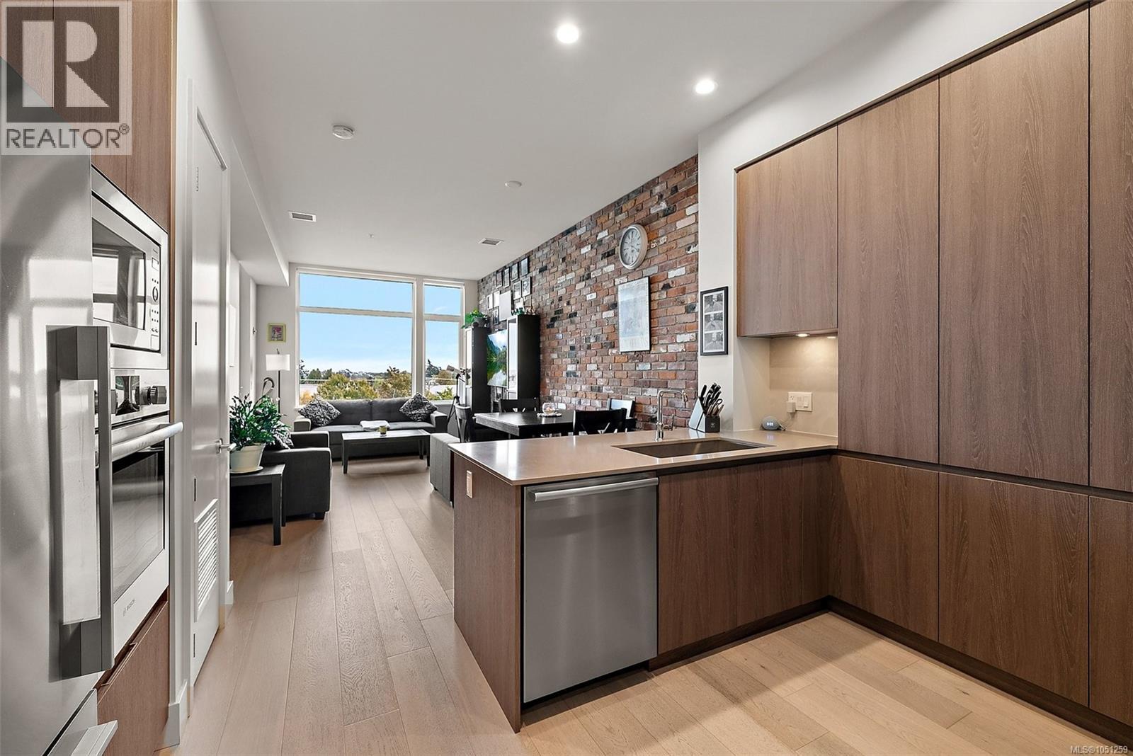 #404 1216 Carlisle Ave - 10