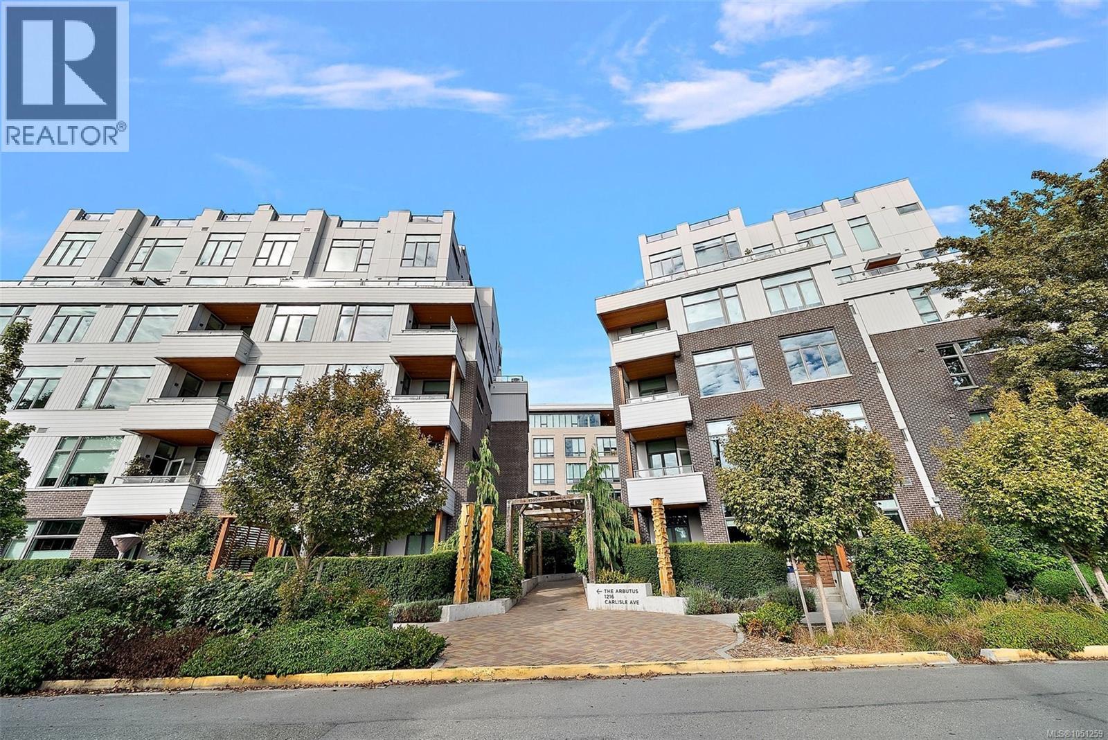 #404 1216 Carlisle Ave - 26