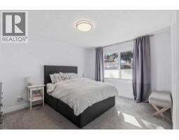 39 Midridge Close Se, Calgary, AB T2X1G2 Photo 16