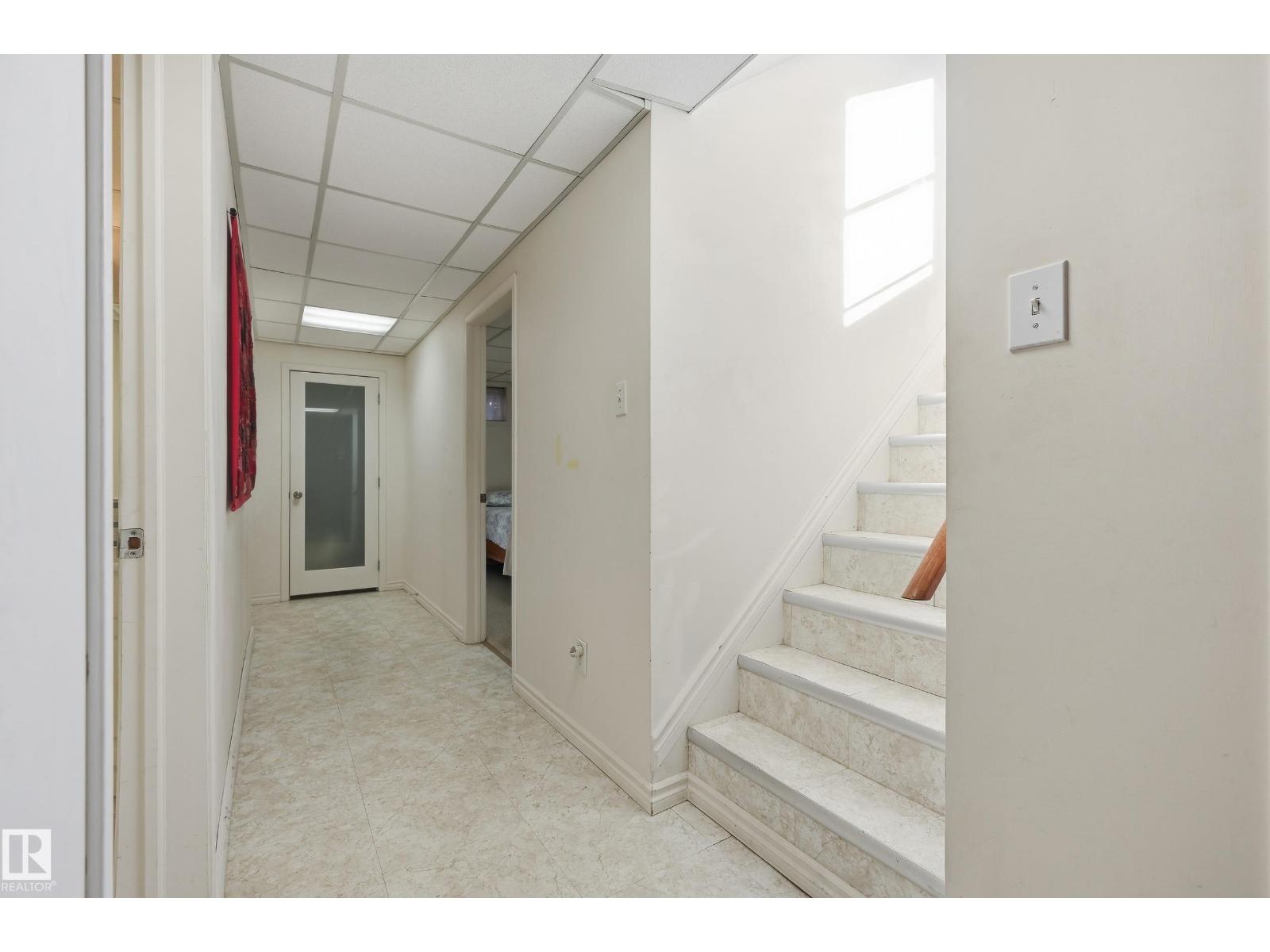 10607 74 ST NW - Image 19
