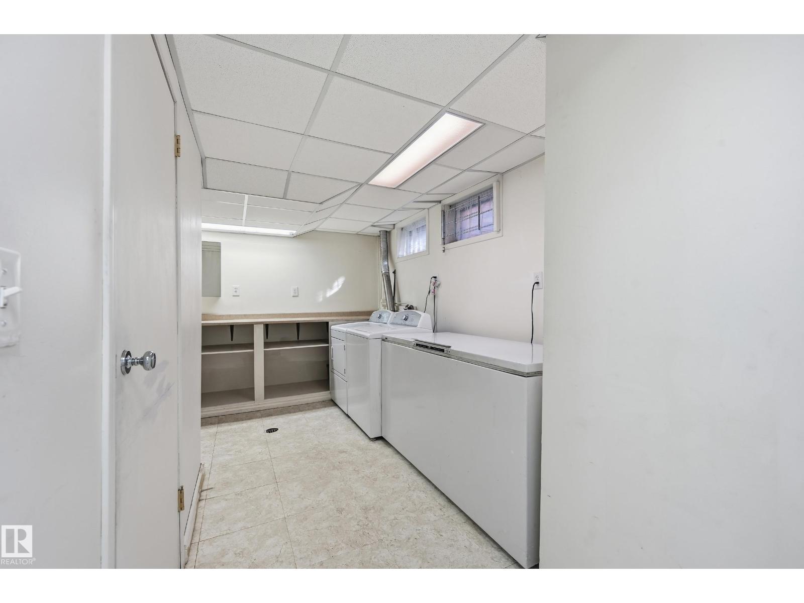 10607 74 ST NW - 27