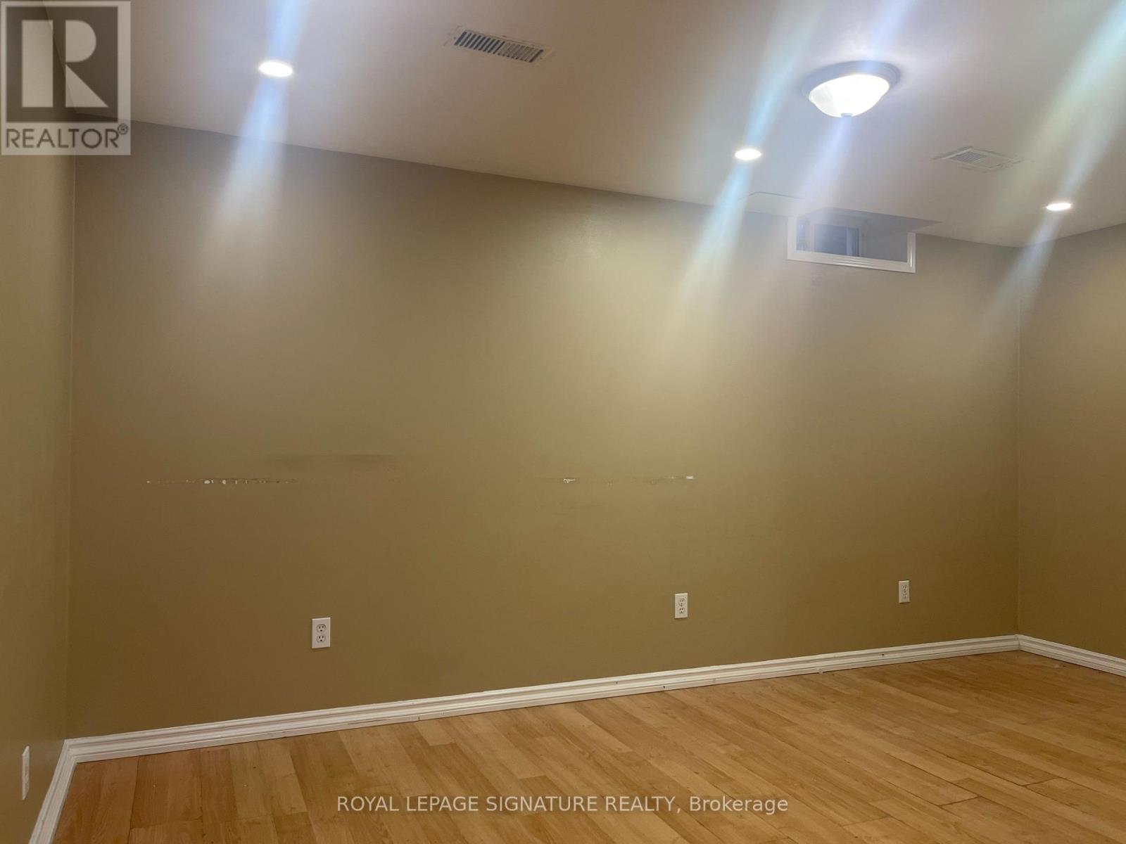 37 Whiteface Crescent — photo 4