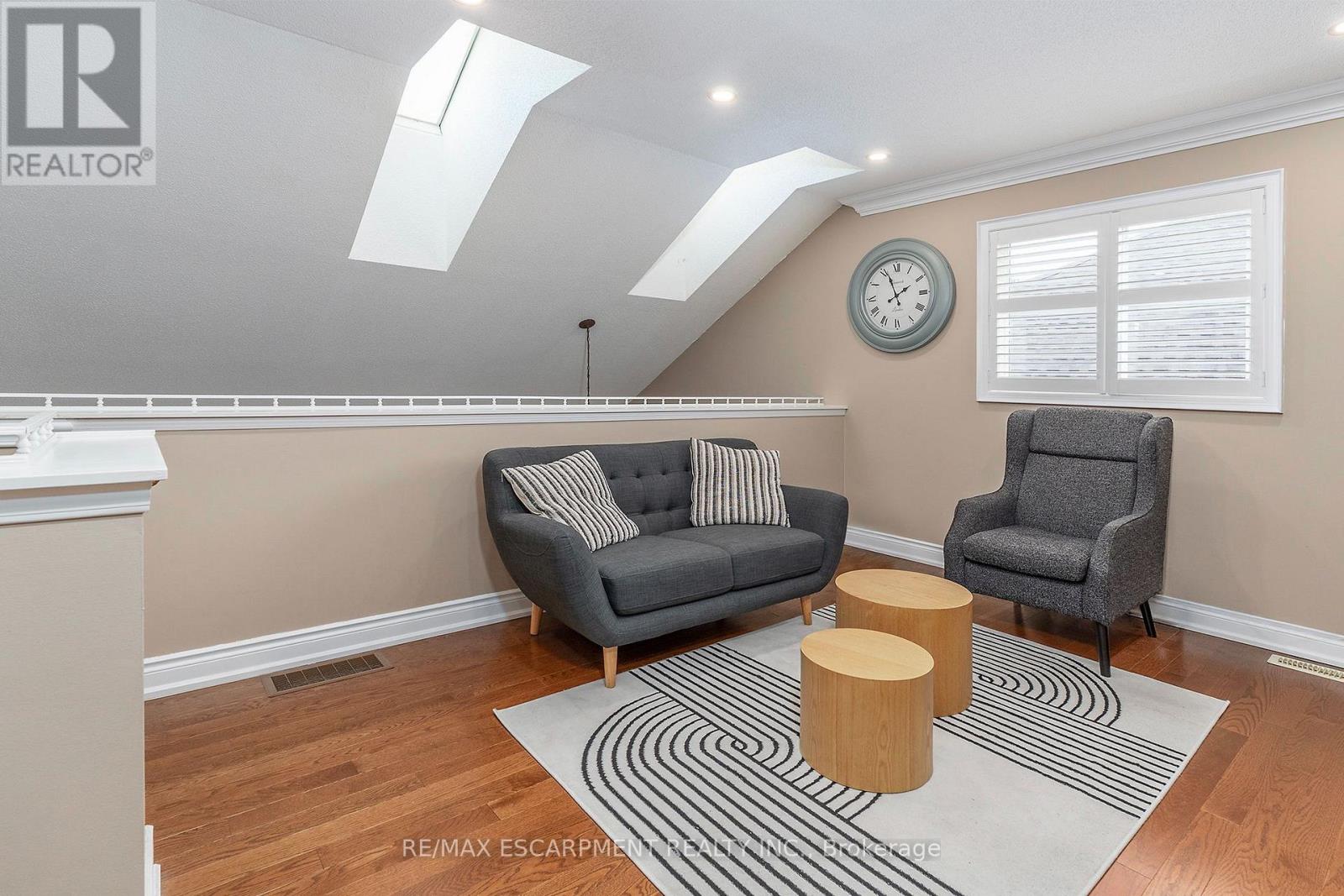 151 MOORE CRESCENT - Image 24