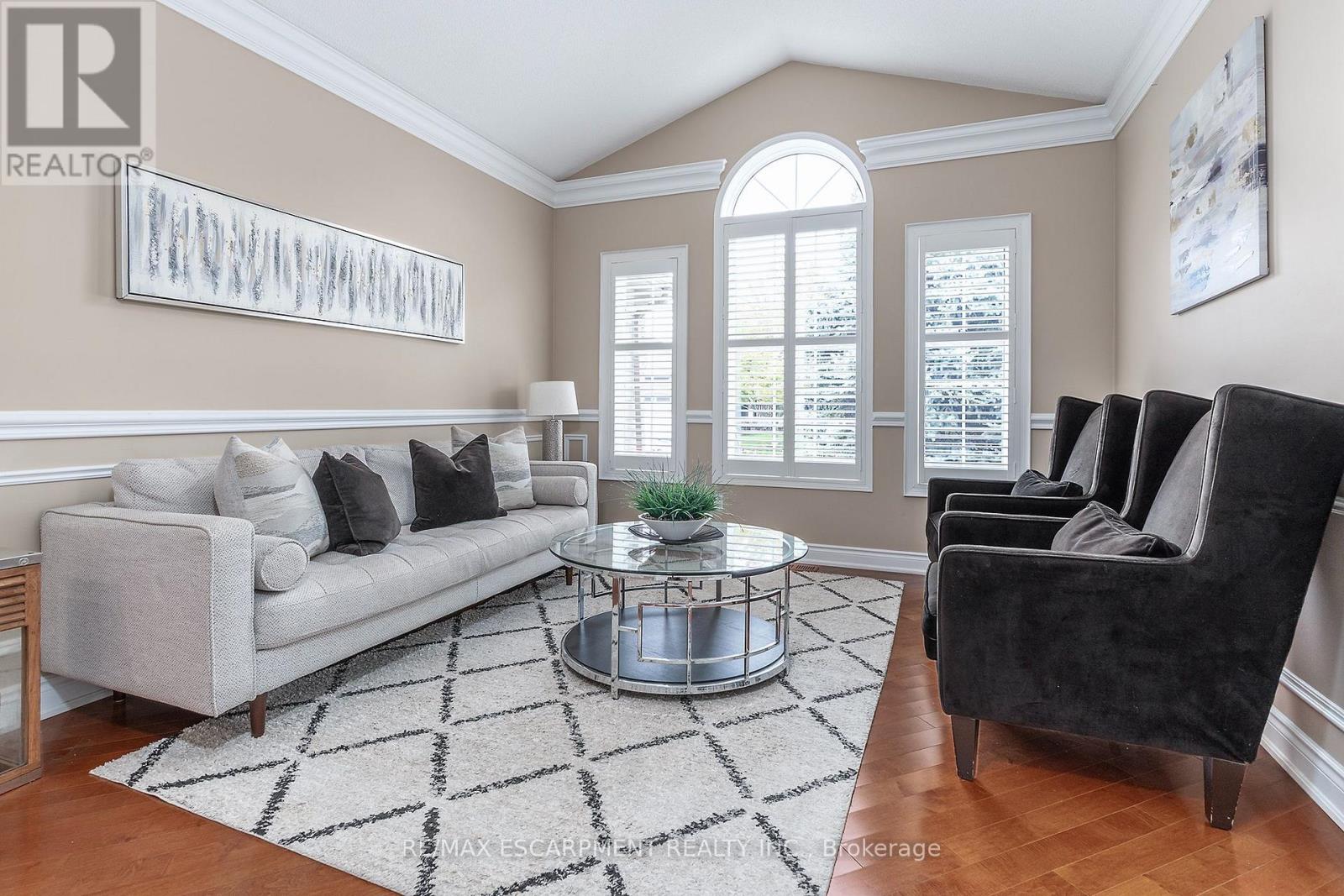 151 MOORE CRESCENT - 5
