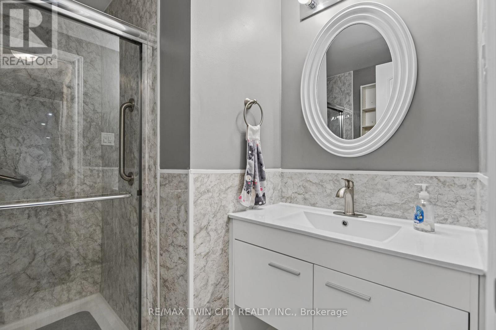 #74 65 GLAMIS ROAD - 21
